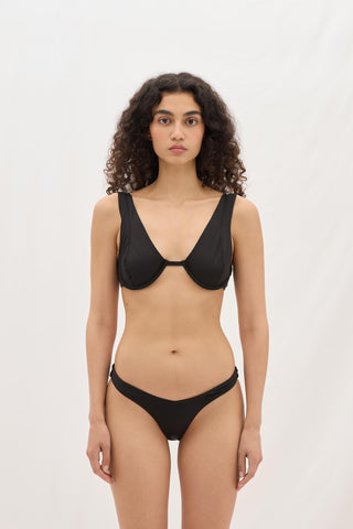 Les Benjamins - BIKINI TOP 008