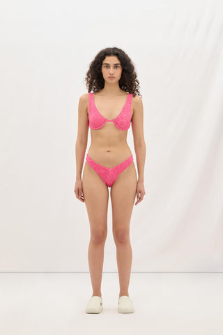 Les Benjamins - BIKINI TOP 023