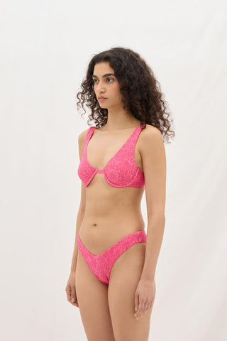 Les Benjamins - BIKINI TOP 023