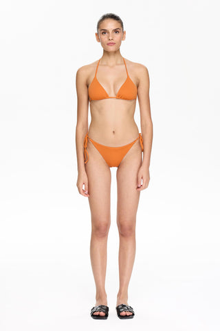 Les Benjamins - BIKINI TOP 007