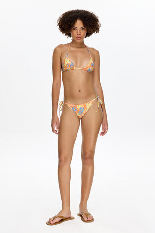 Les Benjamins - BIKINI TOP 007
